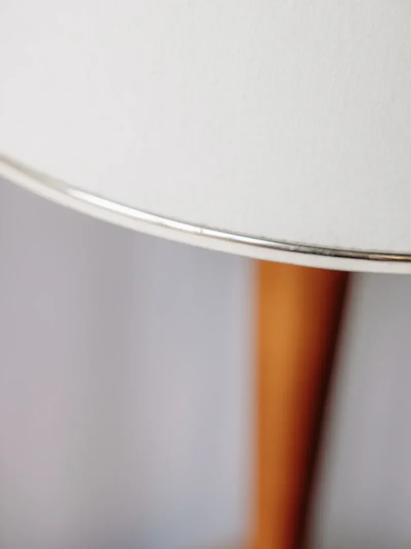 Julia, la grande lampe à poser en bois N°52