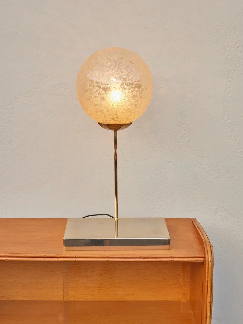Julia, la lampe à poser en laiton N°503