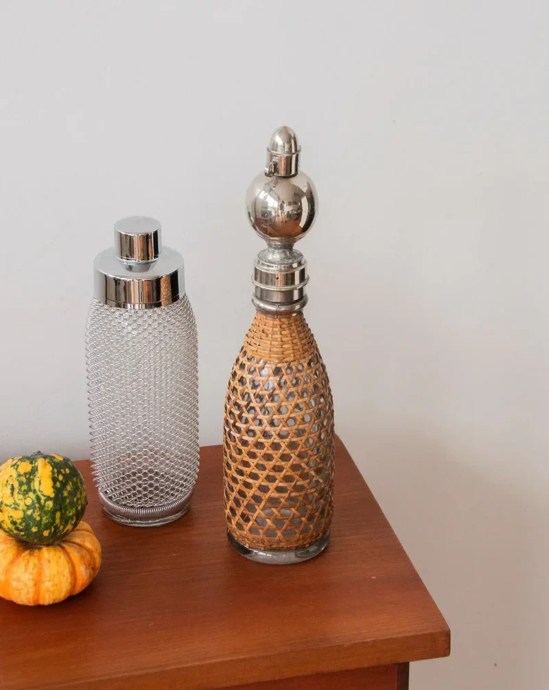 Alix, le siphon de voyage en cannage N°502