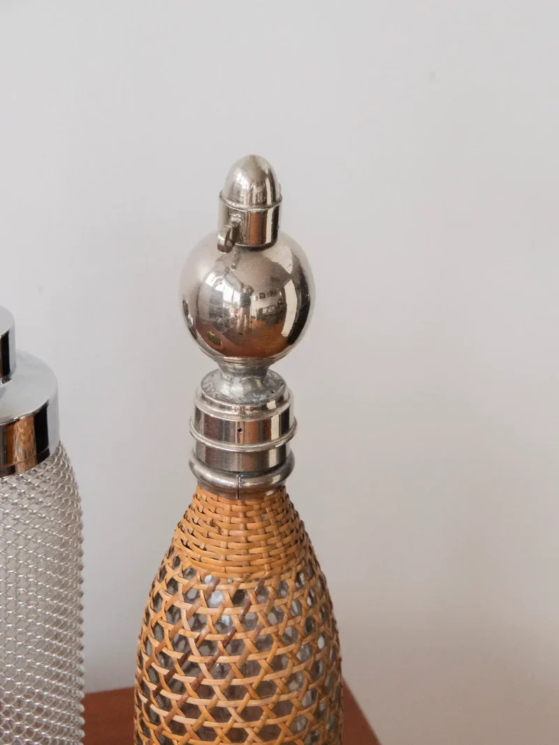 Alix, le siphon de voyage en cannage N°502