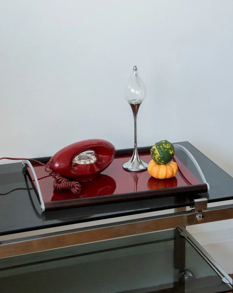 Marcel, le plateau rouge en verre N°119