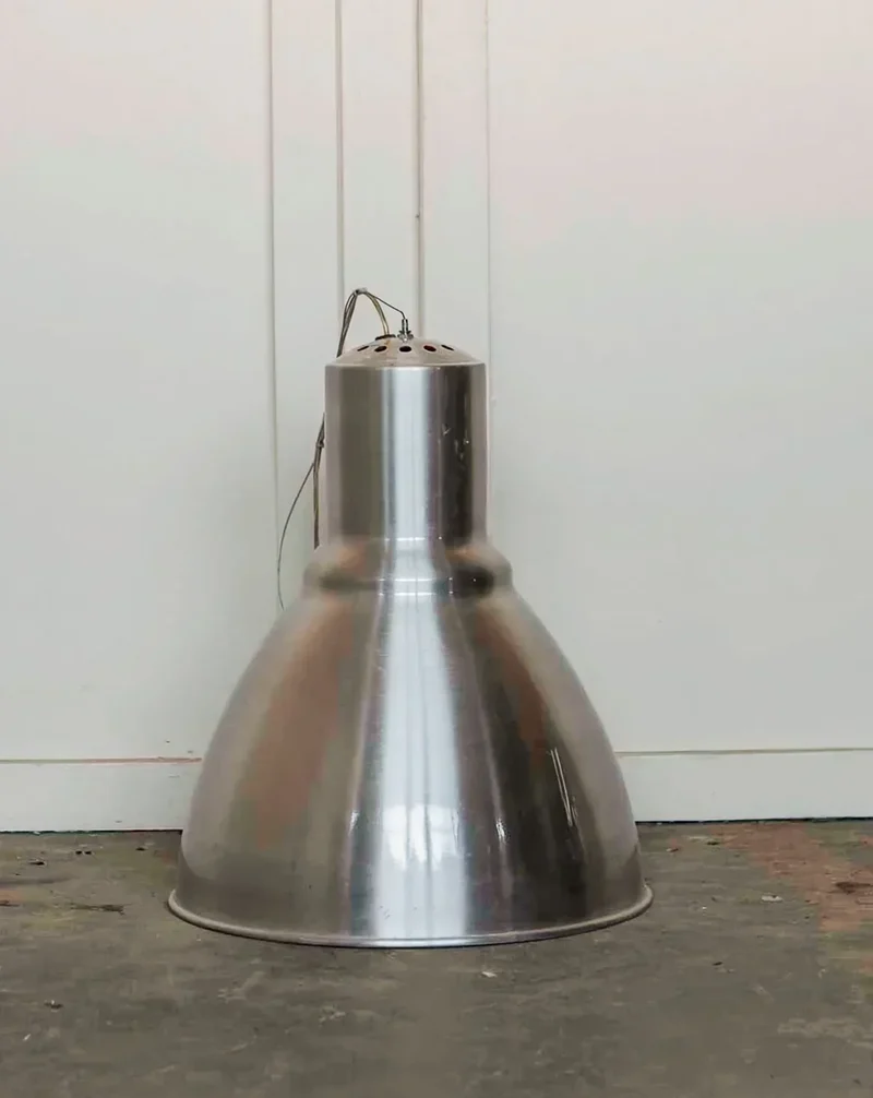 Paulette, la lampe baladeuse N°97