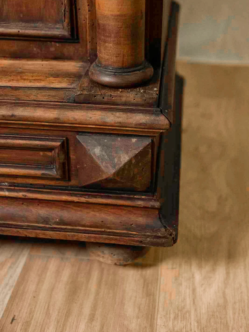 Odile, la table de chevet en bois N°573