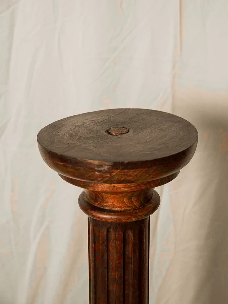 Francine, la colonne en bois N°730