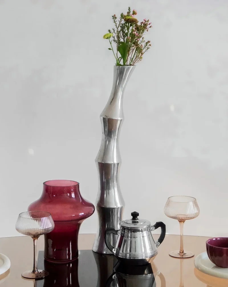 Edmond, le vase en fonte d'aluminium N°67