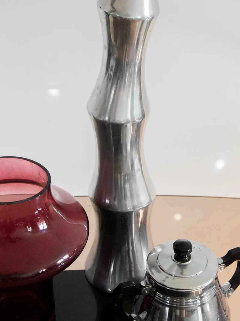 Edmond, le vase en fonte d'aluminium N°67
