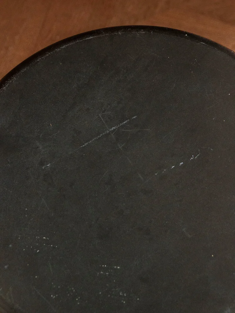 Axel, le tabouret rond en bakélite N°525