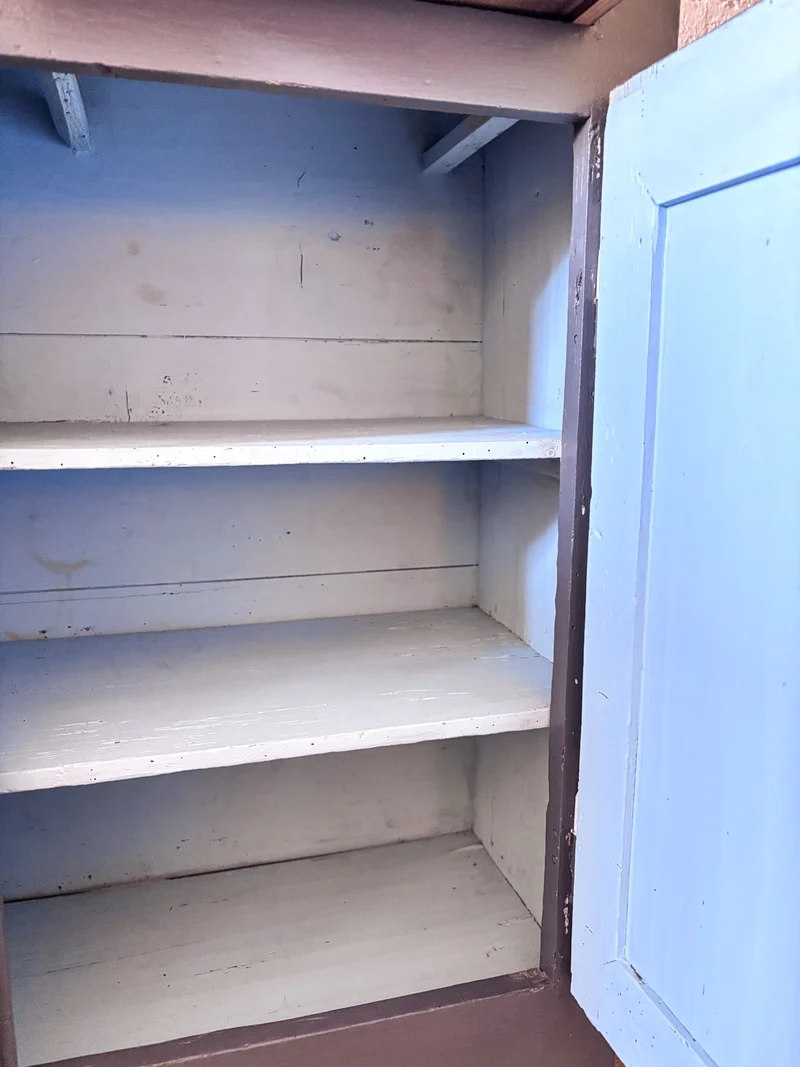 Gilbert, le buffet parisien en bois N°485
