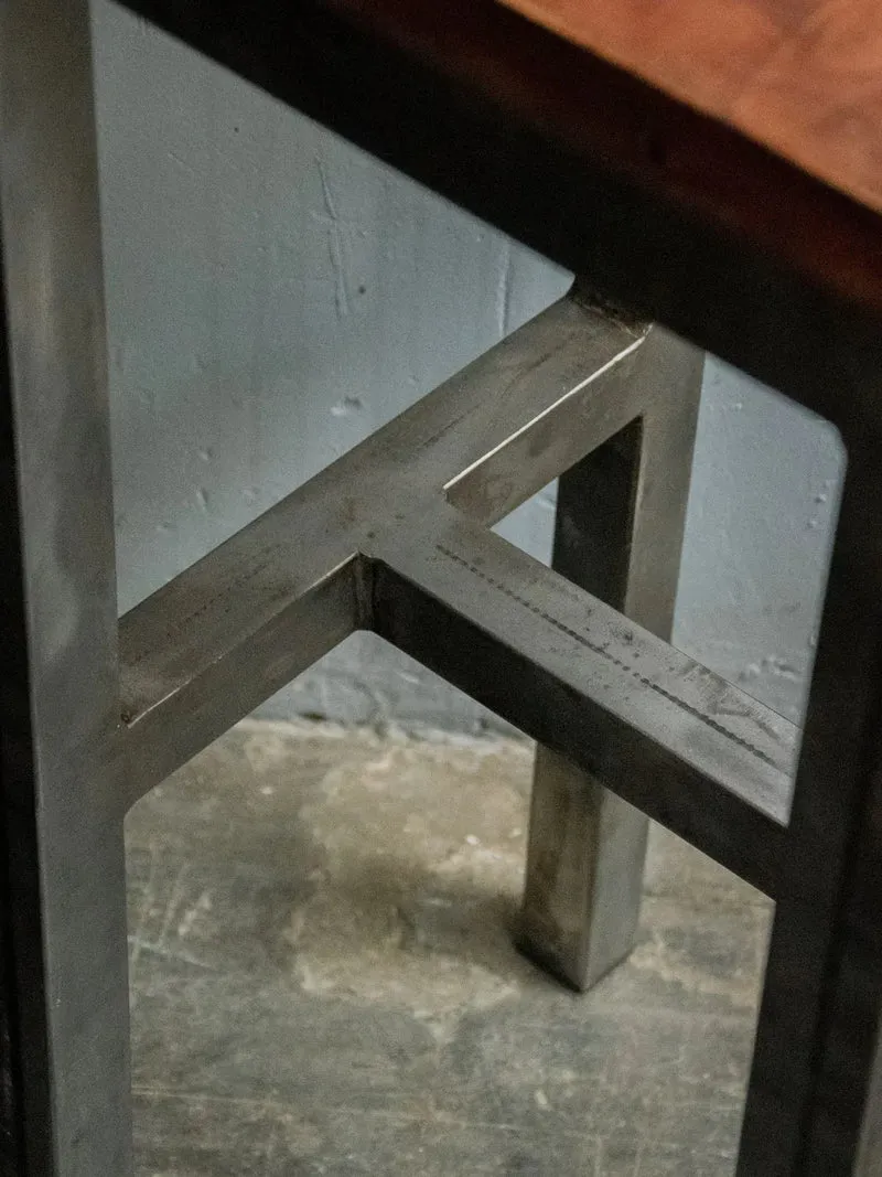 Pierre, la paire de tabourets de bar en métal N°17