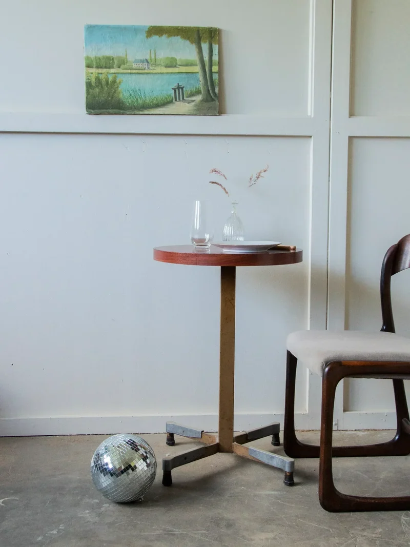 Karla, la petite table à manger N°410