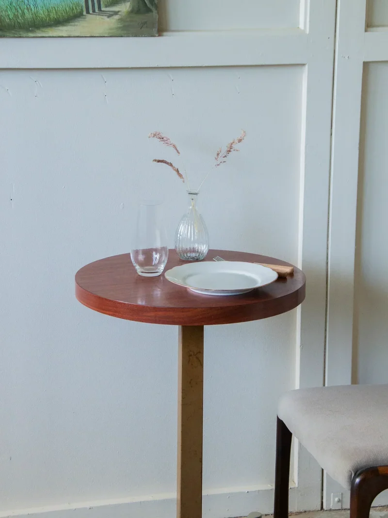 Karla, la petite table à manger N°410