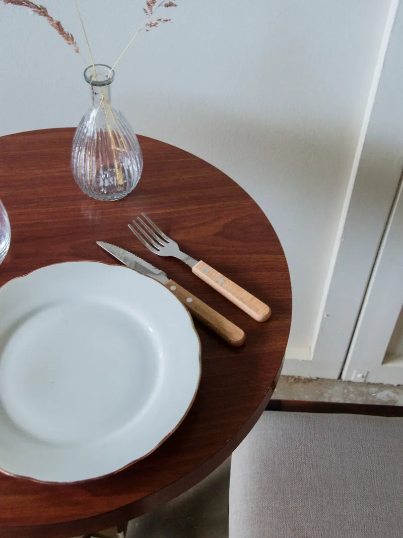 Karla, la petite table à manger N°410
