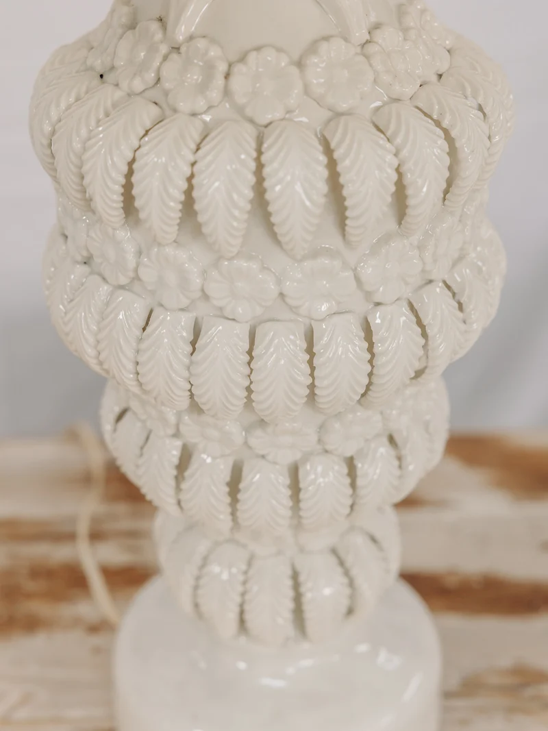 Julia, la lampe à poser en faïence italienne N°462