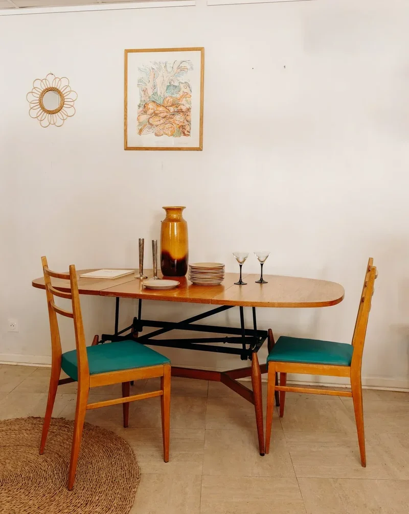Karla, la table à manger transformable N°404