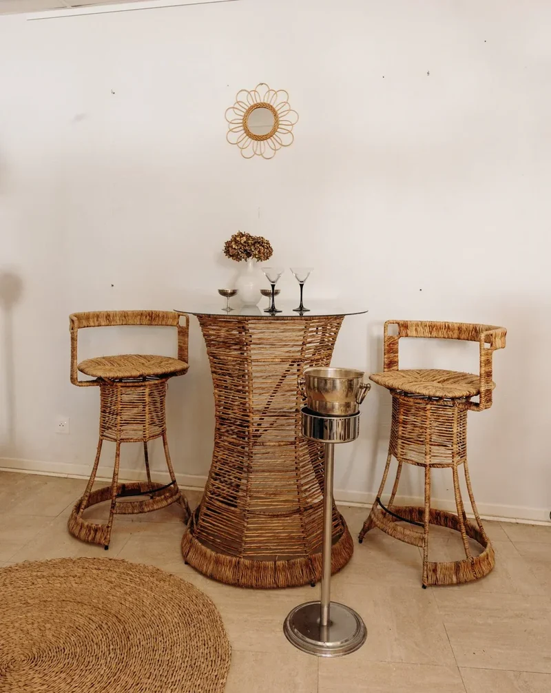 Quentin, le bar et ses tabourets Roger Coster N°34