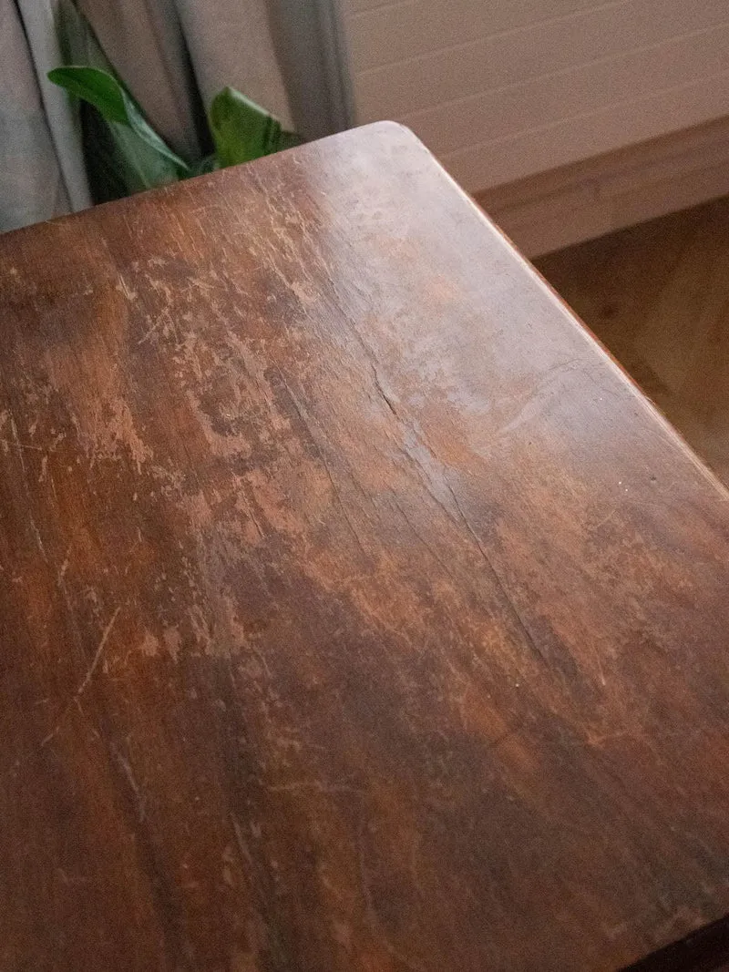 Louise, la coiffeuse en bois N°185