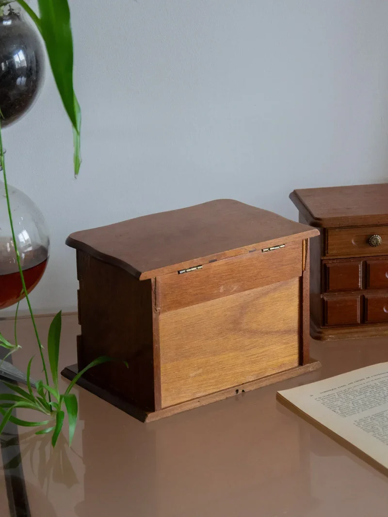 Ambroise, la boite de rangement en bois N°682
