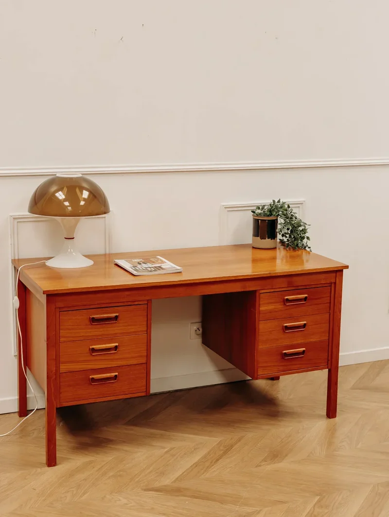 Yvan, le bureau scandinave N°160