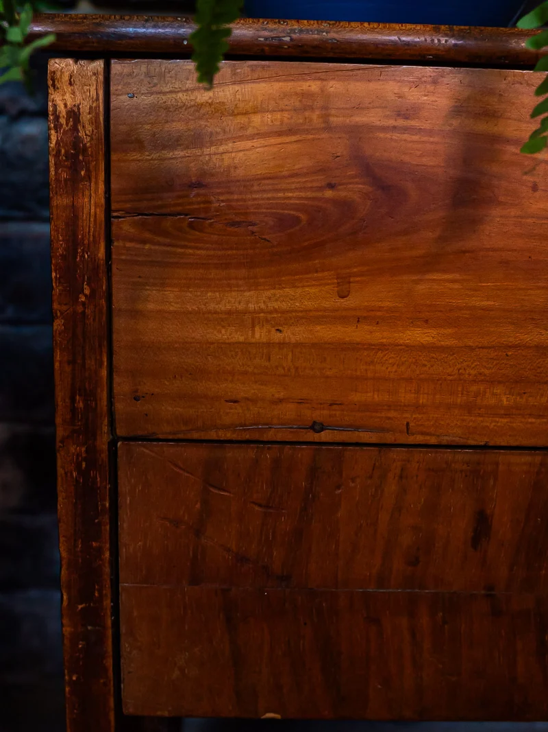 Odile, la table de chevet en bois N°1213