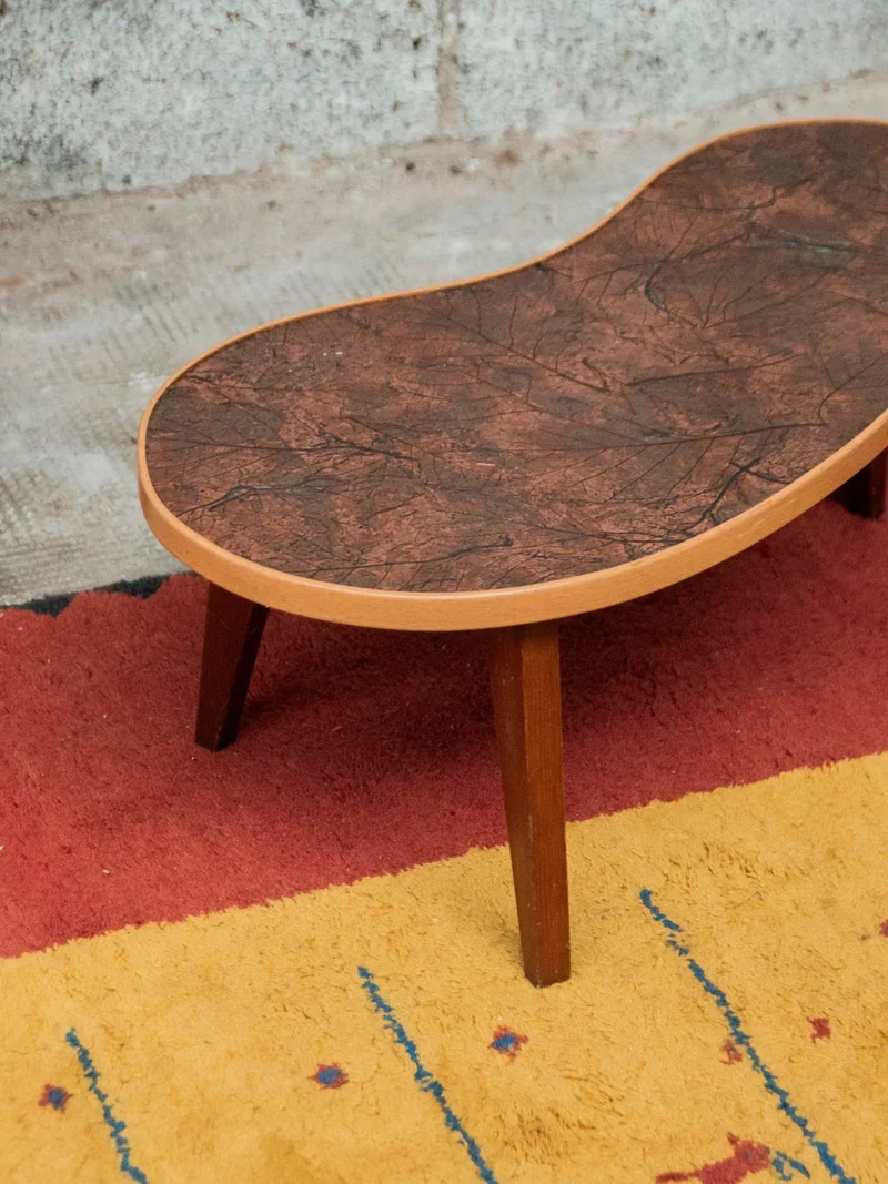 Hanna, la table d'appoint feuille N°675