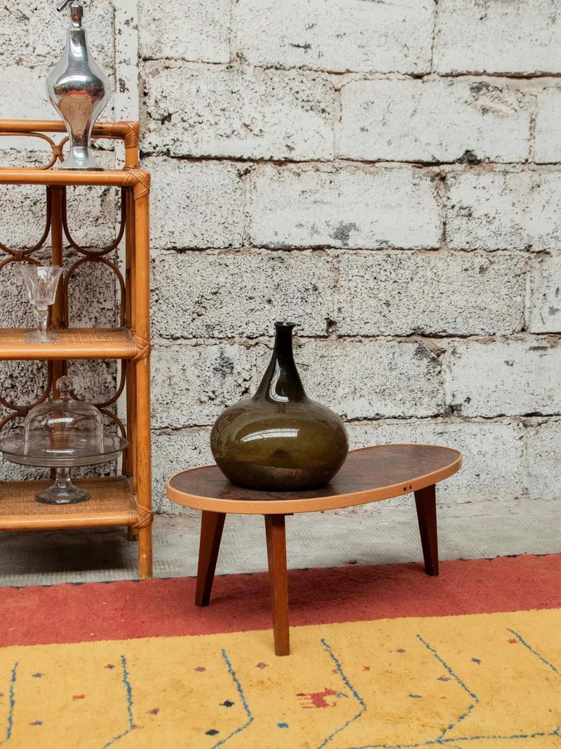 Hanna, la table d'appoint feuille N°675