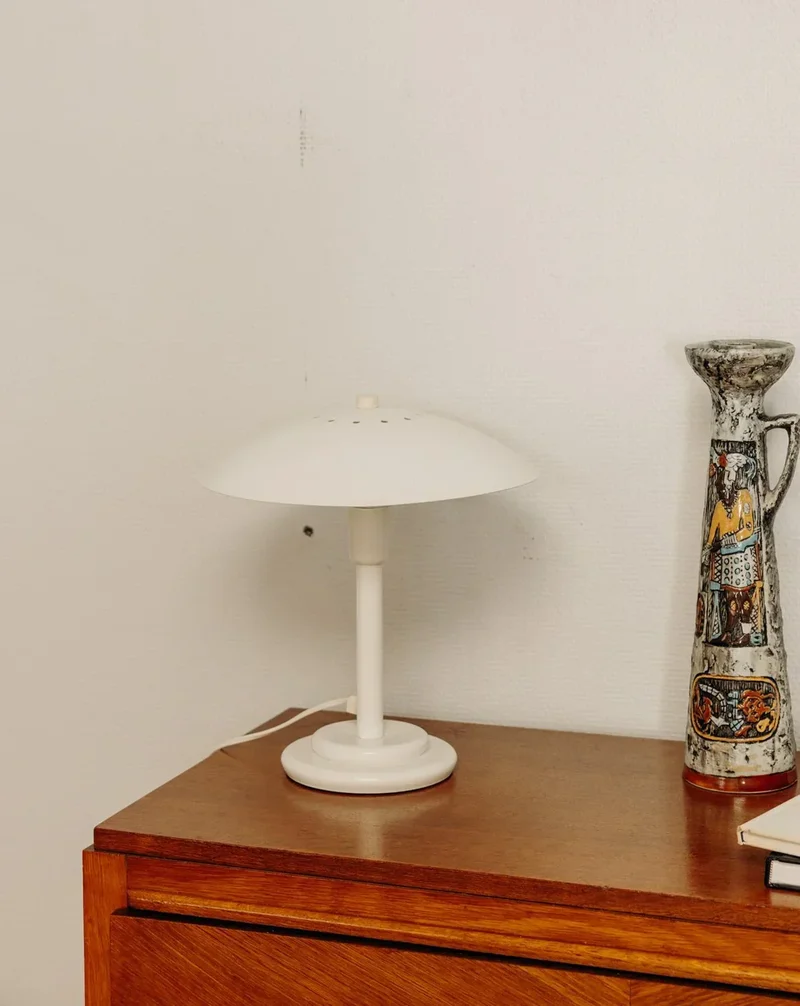 Julia, la lampe à poser en métal N°461
