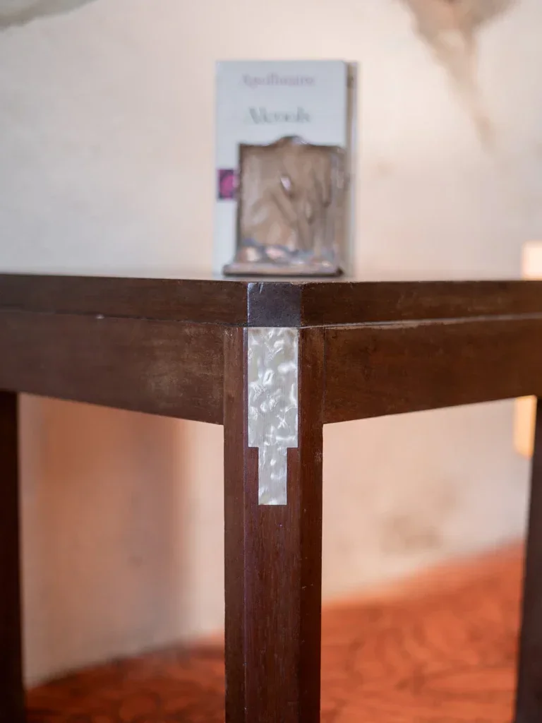 Hanna, la table d'appoint en palissandre N°609