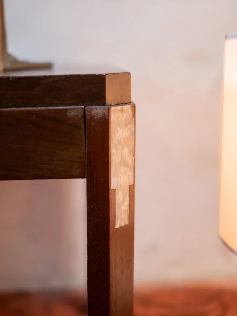 Hanna, la table d'appoint en palissandre N°609