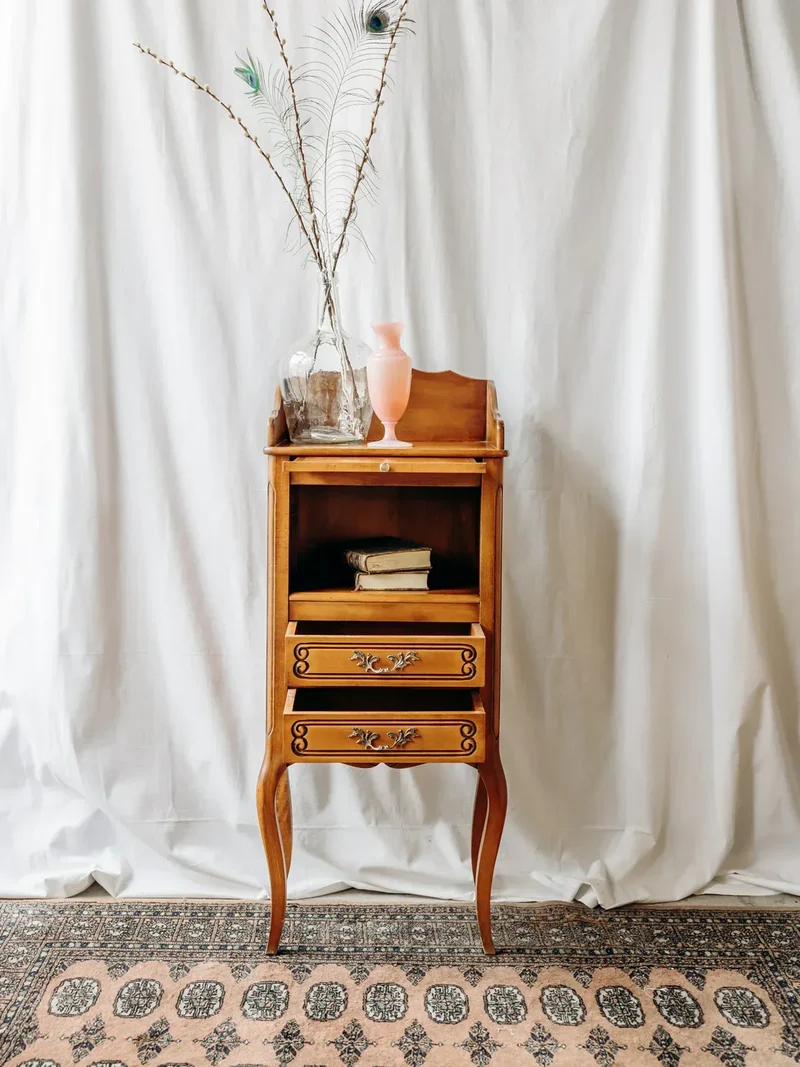 Gilbert, le meuble d'appoint en bois N°426