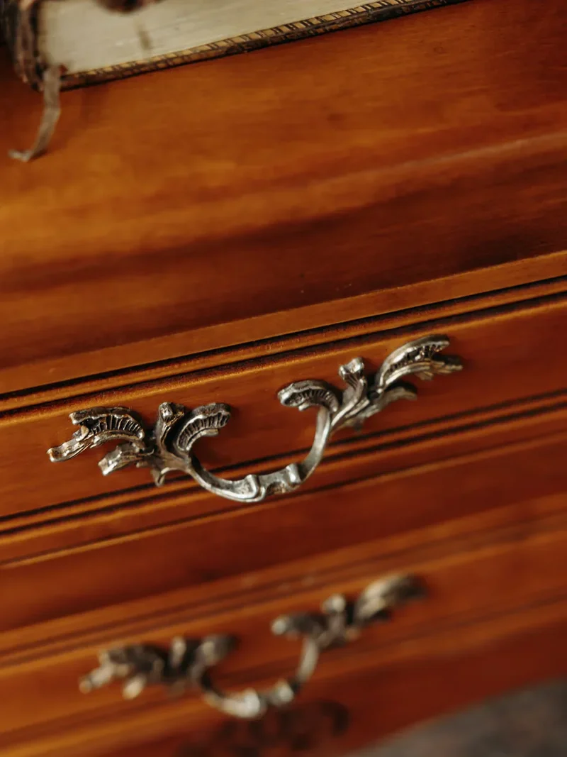 Gilbert, le meuble d'appoint en bois N°426