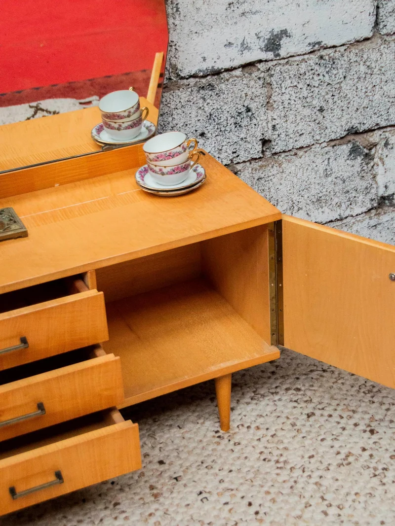 Louise, la grande coiffeuse en bois N°184