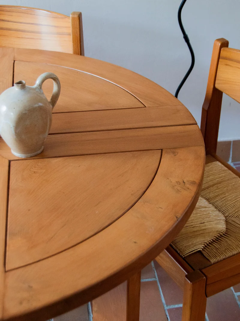 Karla, la table à manger en orme massif N°426