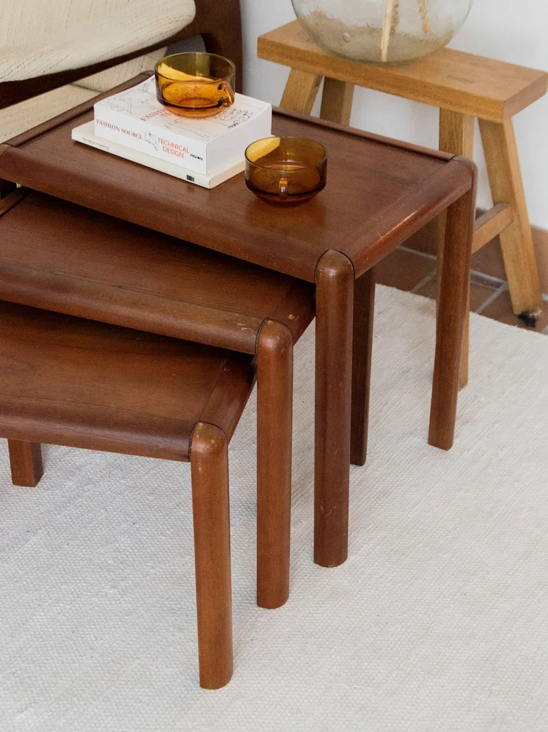 Barbara, les tables gigognes en bois N°92