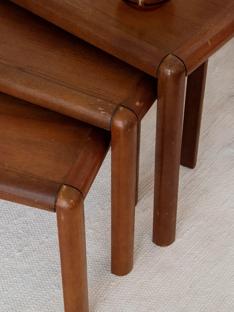 Barbara, les tables gigognes en bois N°92
