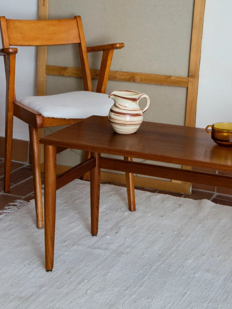 Donna, la table basse en bois foncé N°559