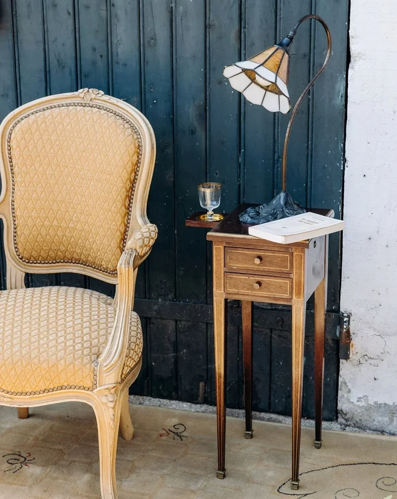 Odile, la table de chevet en bois N°459