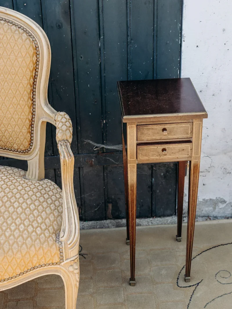 Odile, la table de chevet en bois N°459