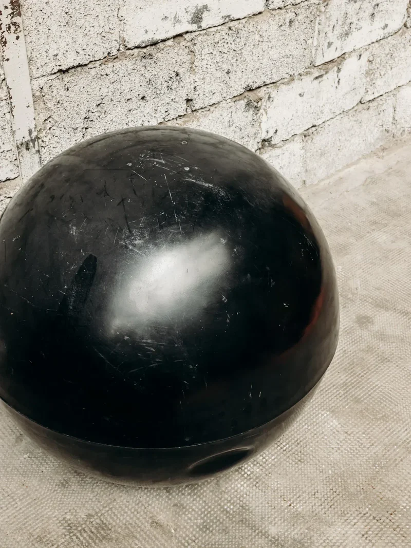 Jakob, le fauteuil Ball space age N°456