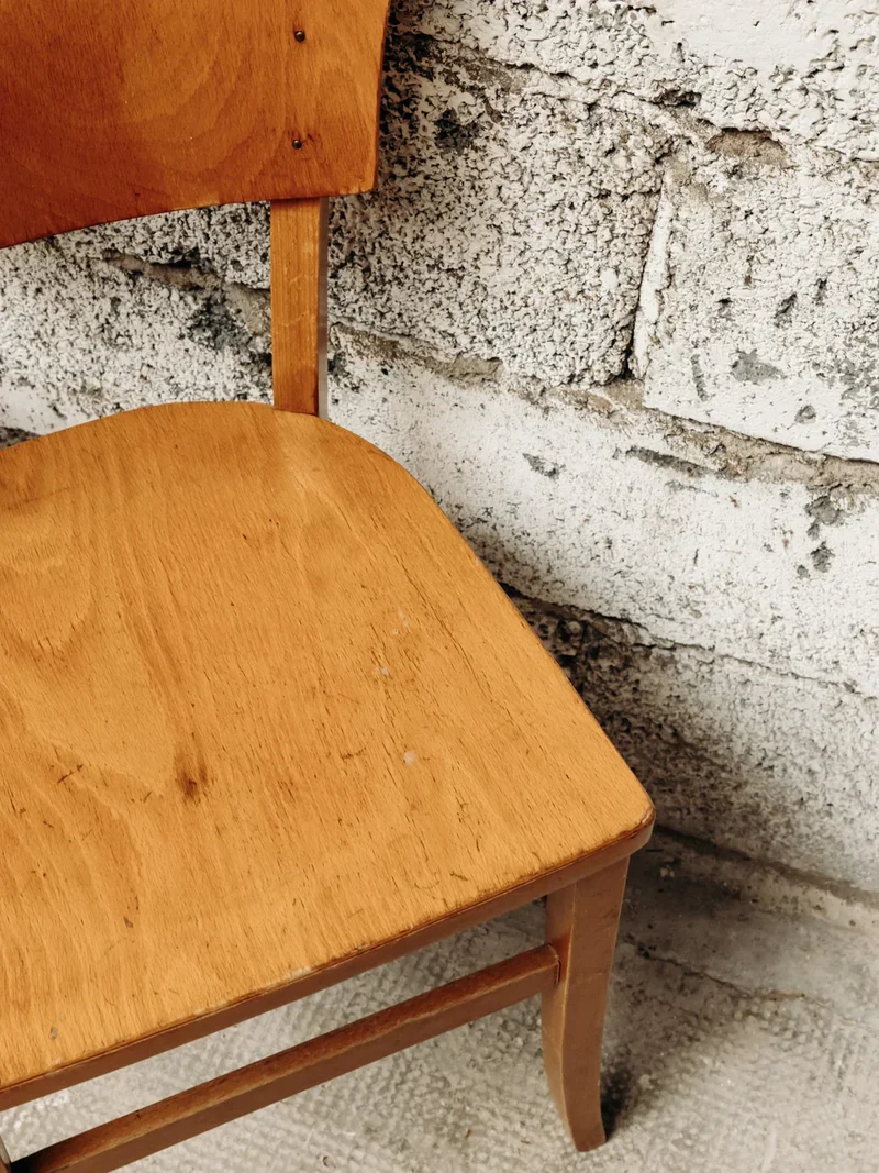 Claude, le lot de 4 chaises bistrot N°573