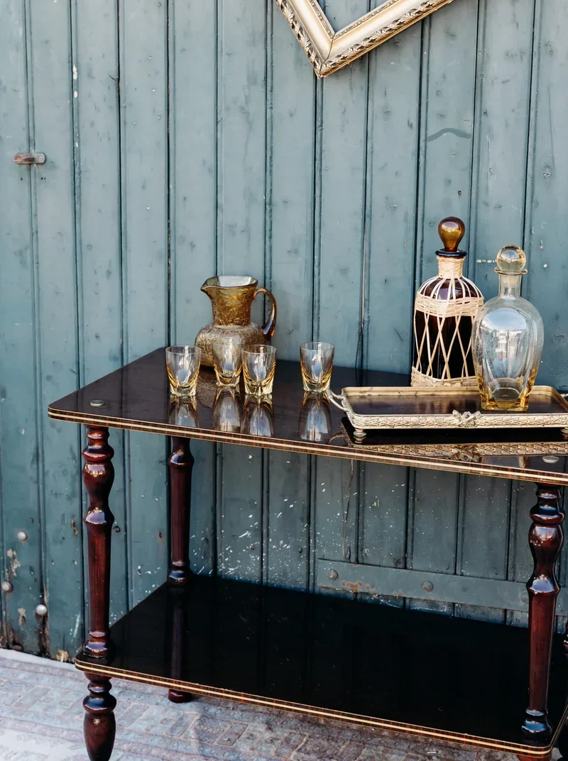 Francine, la table d'appoint en bois N°453