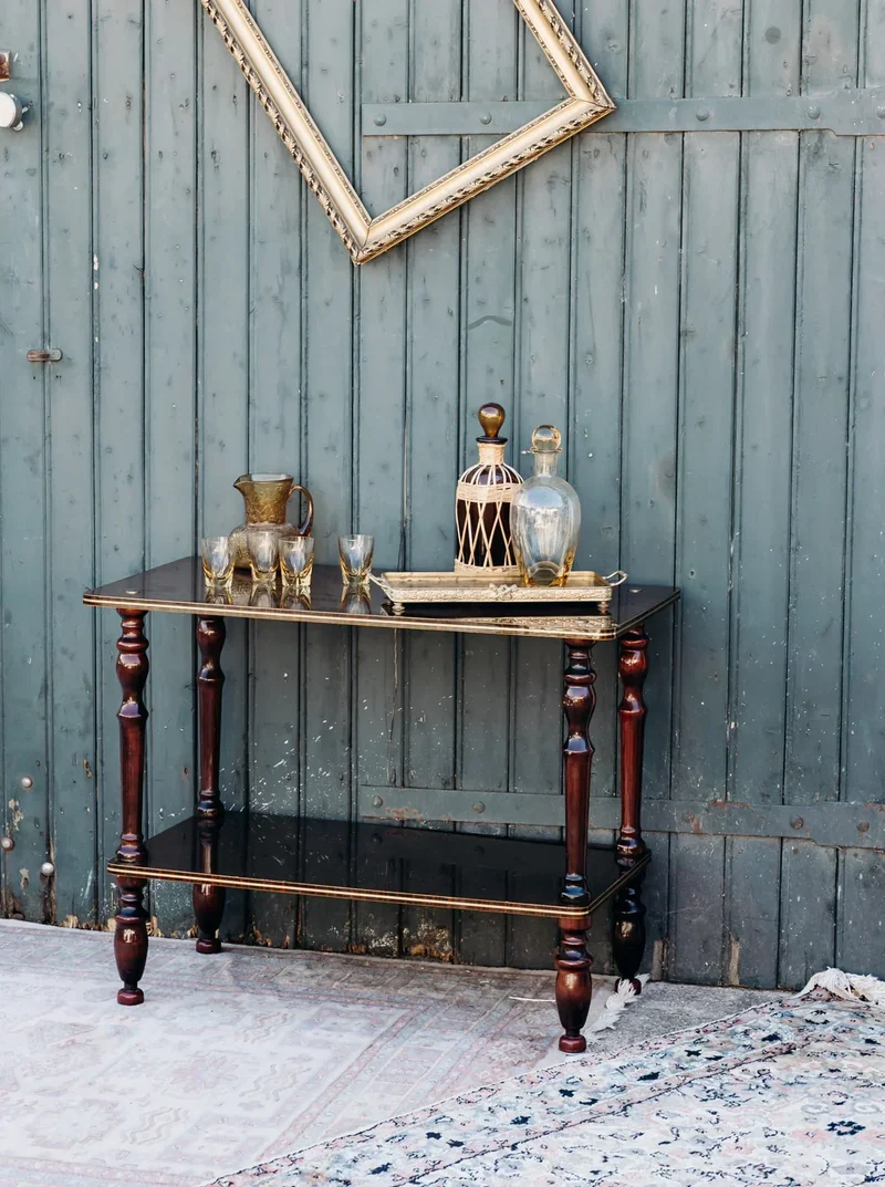 Francine, la table d'appoint en bois N°453