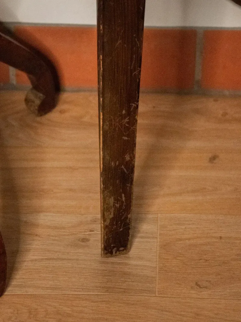 Claude, la chaise en bois N°790