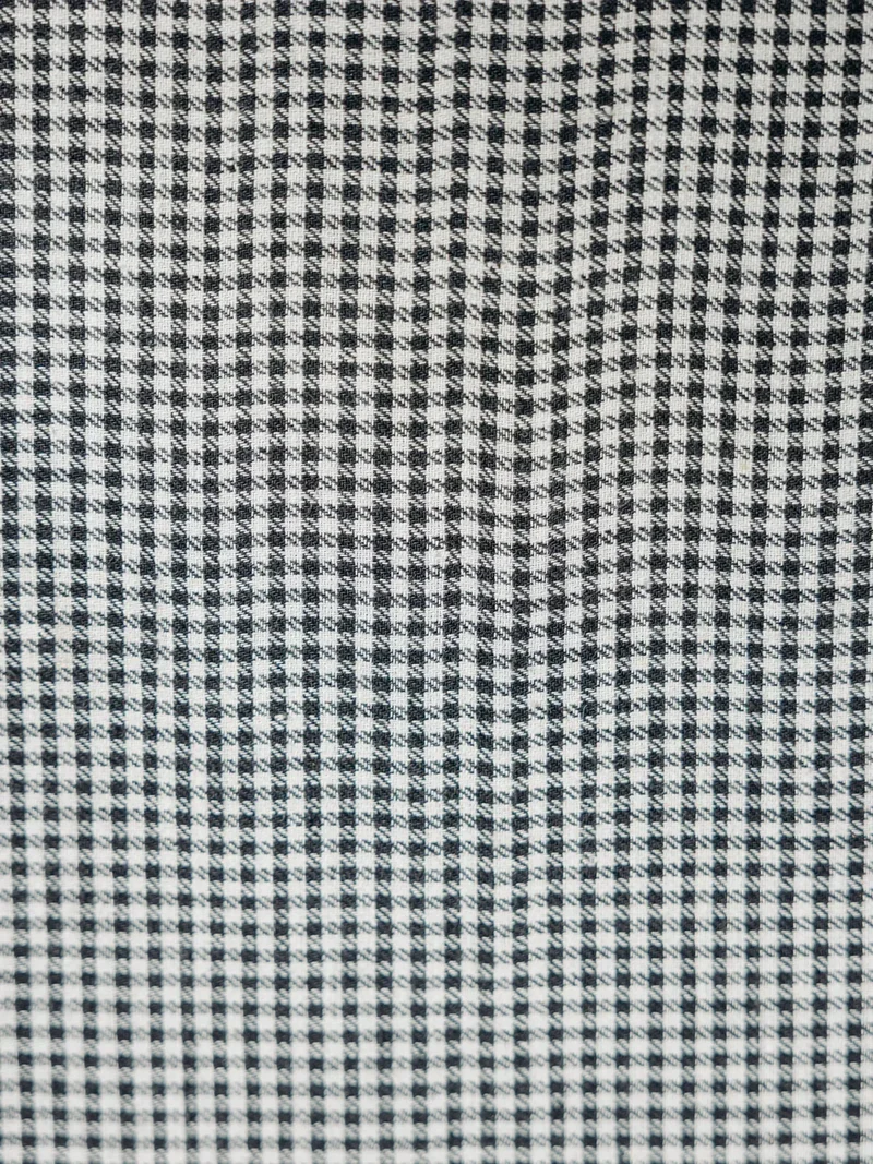 Lucienne, la malle marron cartonnée N°195