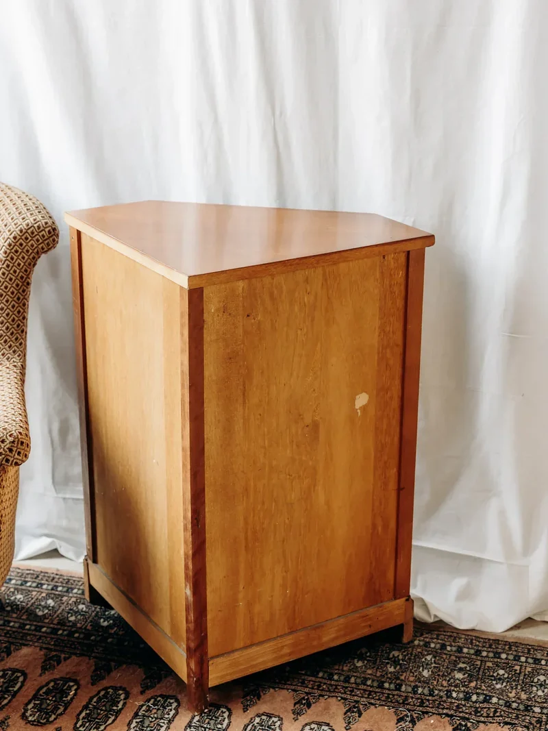 Gilbert, le buffet d'angle en bois N°423