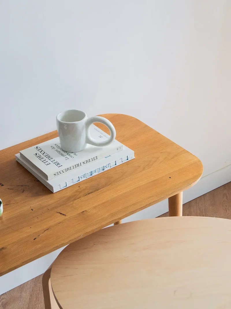 Hanna, la table d'appoint en bois N°595