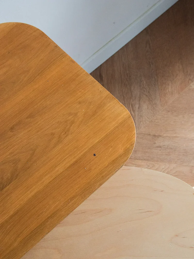Hanna, la table d'appoint en bois N°595