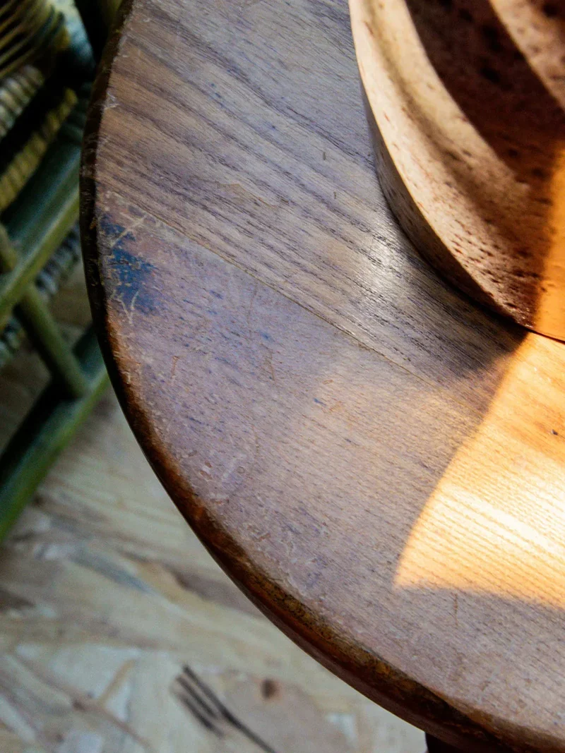 Regis, le tabouret en bois N°517