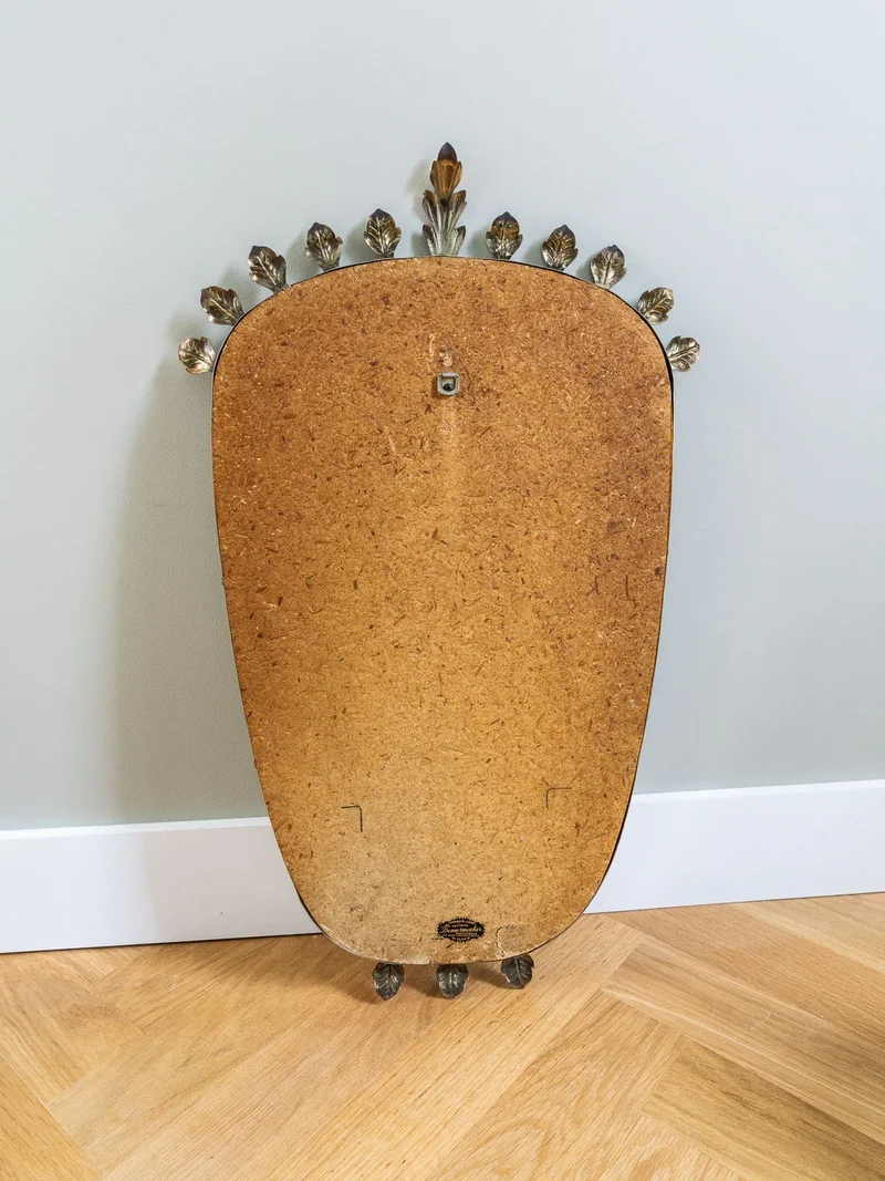 Georges, le miroir en métal N°650