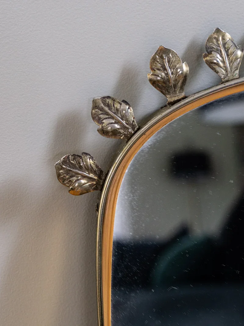 Georges, le miroir en métal N°650