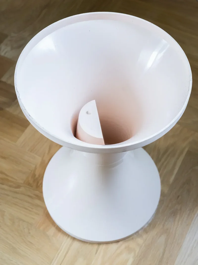 Axel, le tabouret en plastique N°423